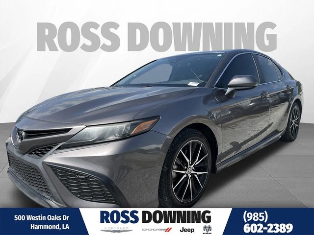 2021 Toyota Camry SE FWD photo