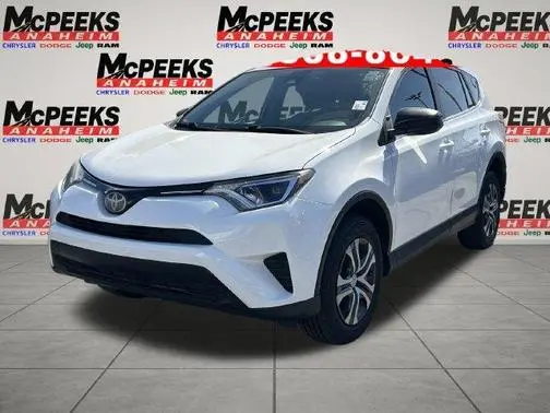 2017 Toyota RAV4 LE AWD photo