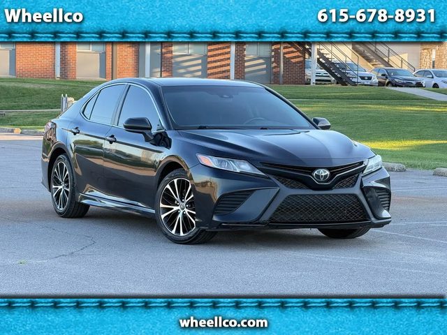 2019 Toyota Camry SE FWD photo