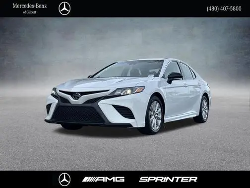 2020 Toyota Camry SE FWD photo