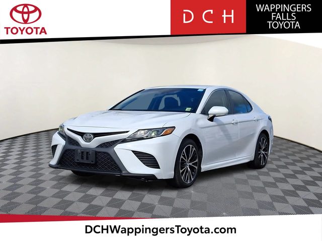2018 Toyota Camry SE FWD photo