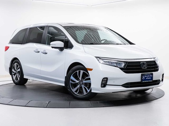 2022 Honda Odyssey Touring FWD photo