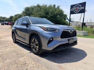 2021 Toyota Highlander XLE FWD photo