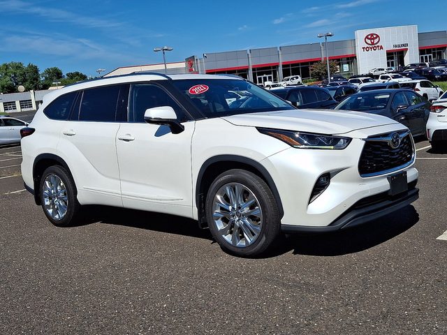 2021 Toyota Highlander Limited AWD photo
