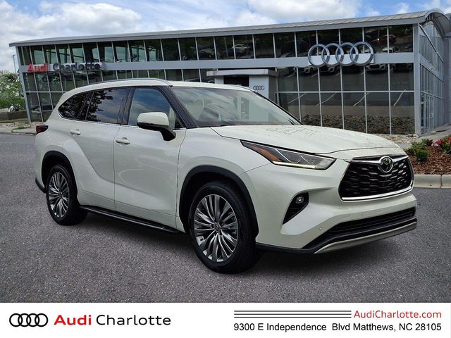 2021 Toyota Highlander Platinum FWD photo