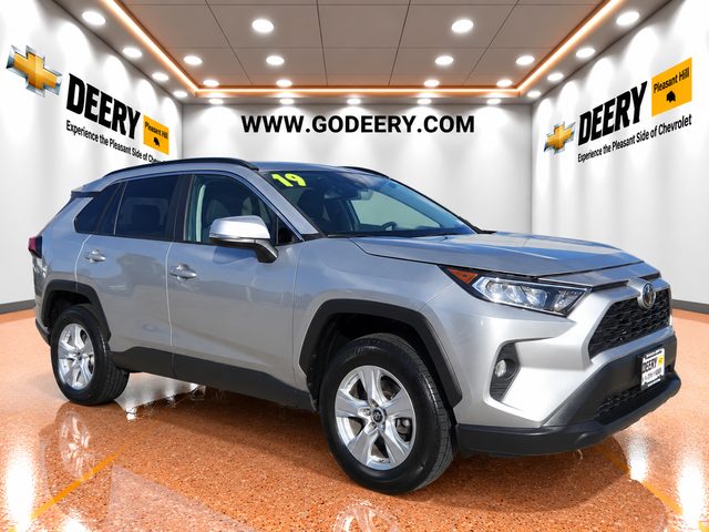 2019 Toyota RAV4 XLE AWD photo