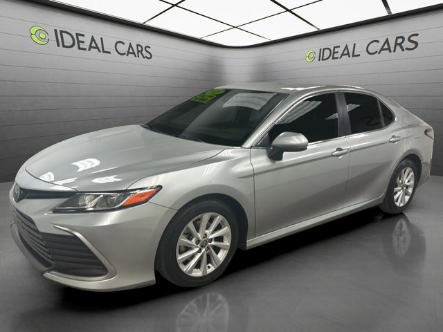 2021 Toyota Camry LE FWD photo