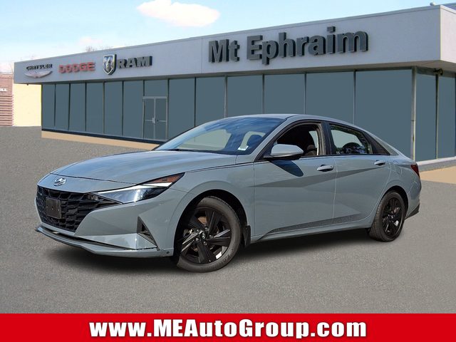 2021 Hyundai Elantra SEL FWD photo