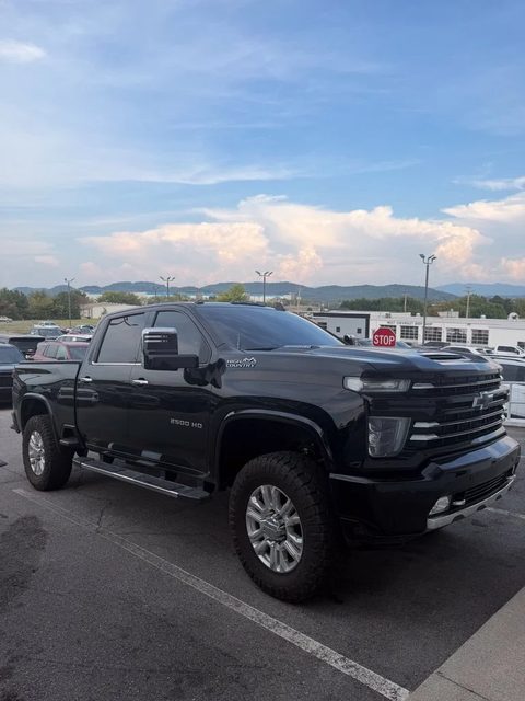 2021 Chevrolet Silverado 2500HD High Country 4WD photo