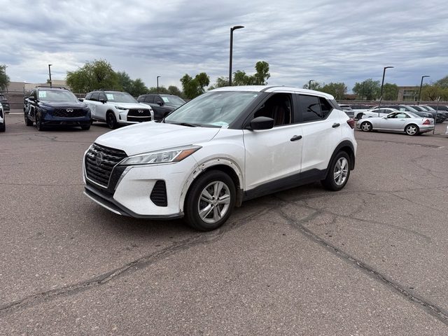 2021 Nissan Kicks S FWD photo