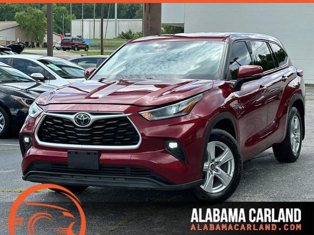 2021 Toyota Highlander LE FWD photo