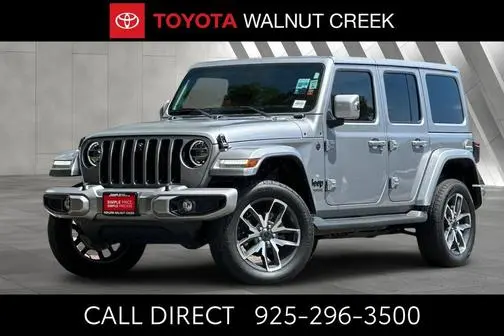 2021 Jeep Wrangler Unlimited Unlimited Sahara High Altitude 4WD photo