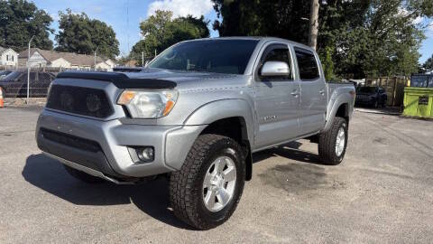 2015 Toyota Tacoma  4WD photo