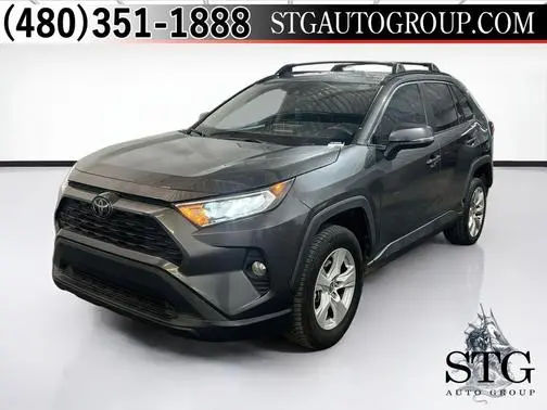 2021 Toyota RAV4 XLE FWD photo