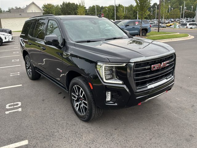 2021 GMC Yukon AT4 4WD photo