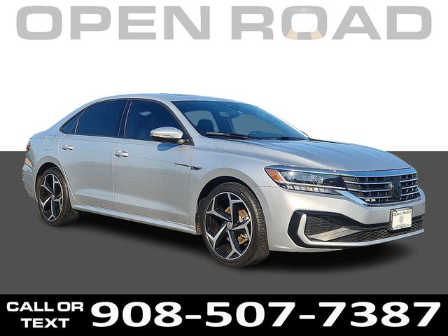 2021 Volkswagen Passat 2.0T R-Line FWD photo