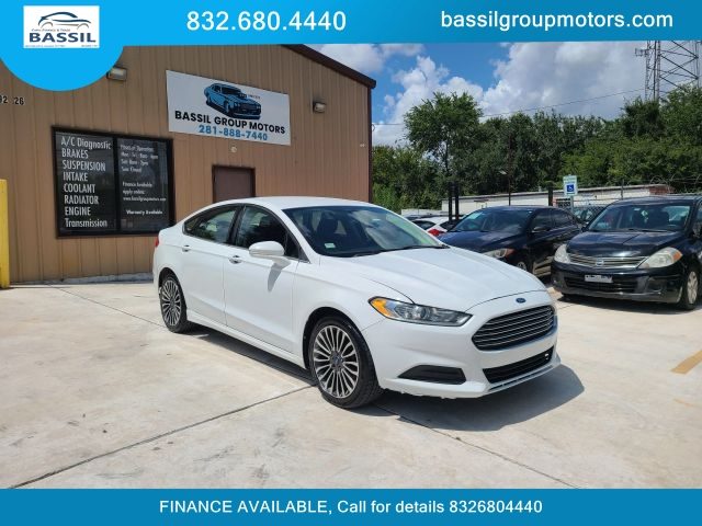 2015 Ford Fusion SE FWD photo