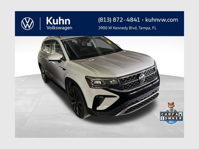 2022 Volkswagen Taos SE FWD photo