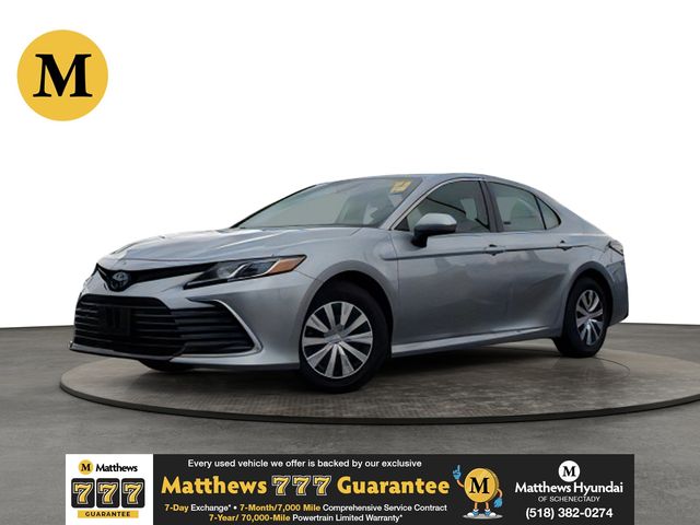 2021 Toyota Camry Hybrid LE FWD photo