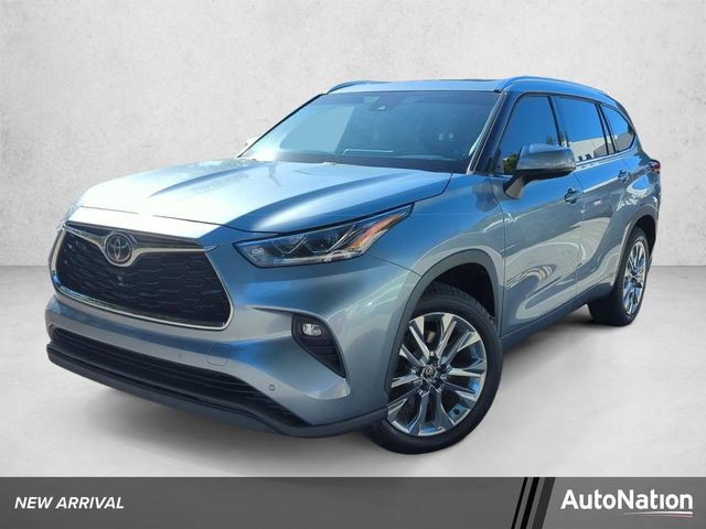 2021 Toyota Highlander Limited FWD photo