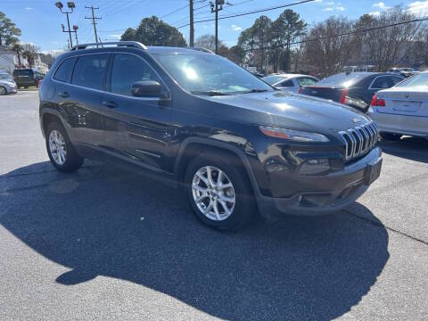2015 Jeep Cherokee Latitude FWD photo