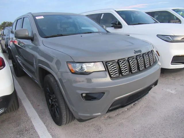 2021 Jeep Grand Cherokee Laredo X 4WD photo