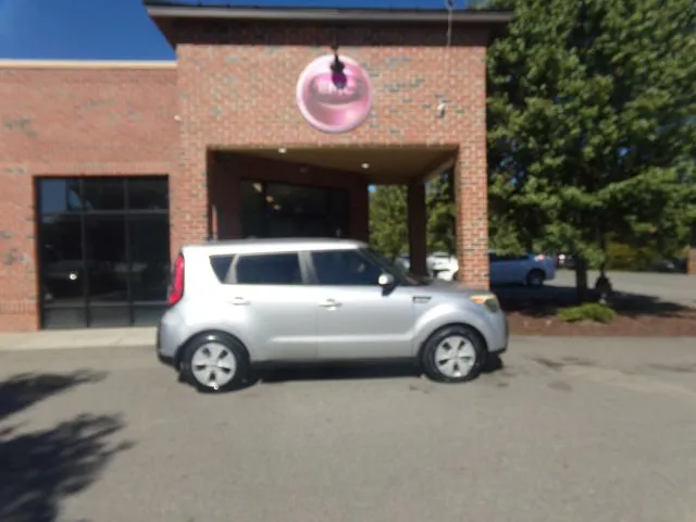 2015 Kia Soul Base FWD photo