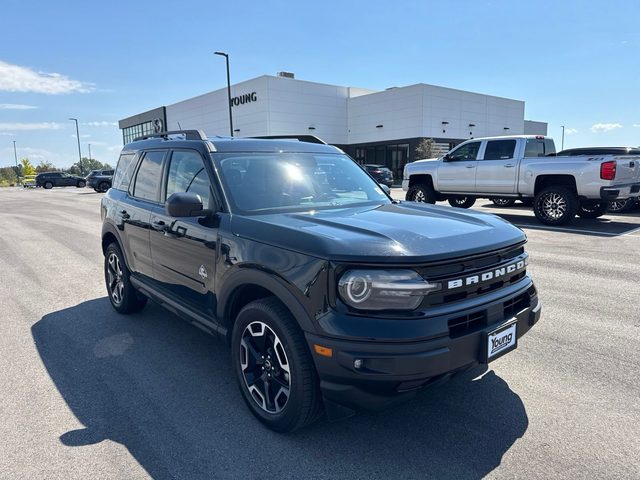 2021 Ford Bronco Sport Outer Banks 4WD photo