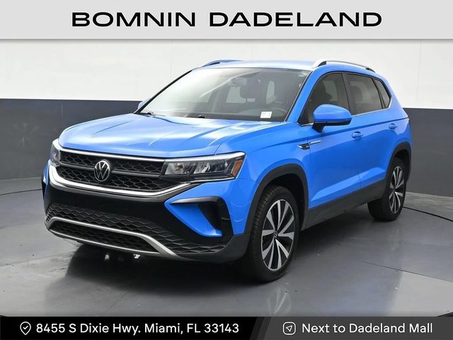 2022 Volkswagen Taos SE FWD photo
