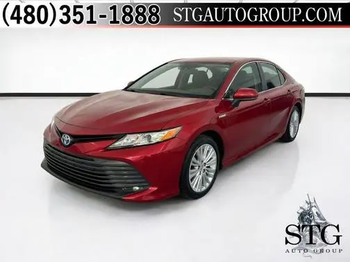 2021 Toyota Camry Hybrid LE FWD photo