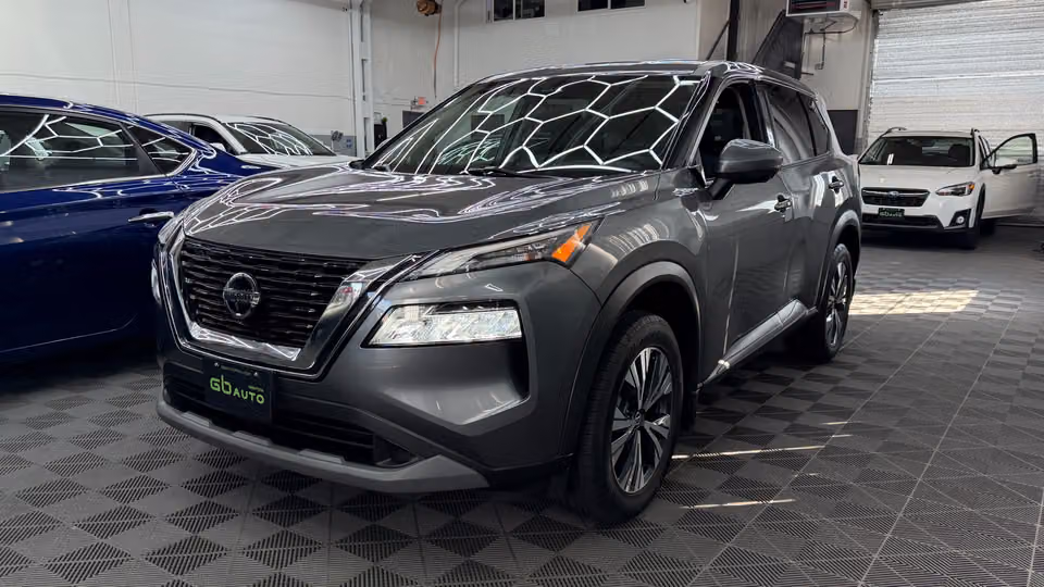 2021 Nissan Rogue SV AWD photo