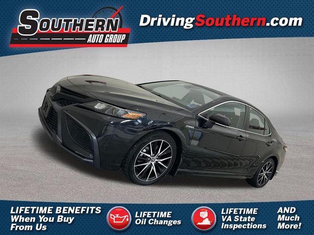 2021 Toyota Camry Hybrid SE FWD photo