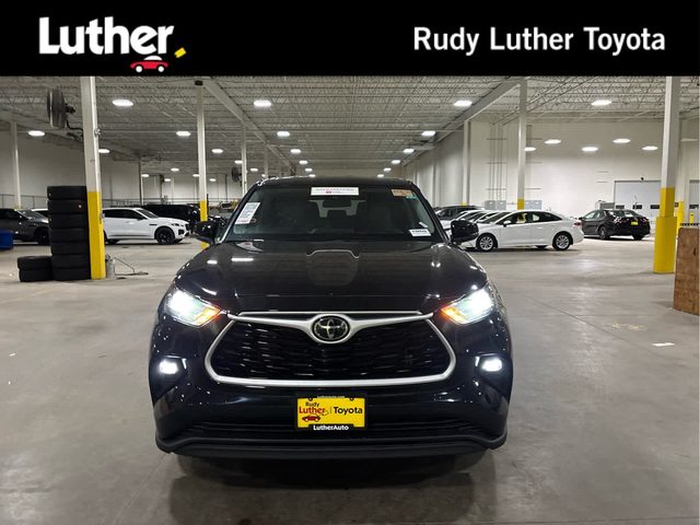 2021 Toyota Highlander LE AWD photo