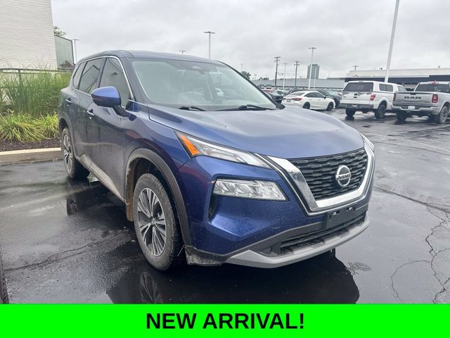 2021 Nissan Rogue SV FWD photo