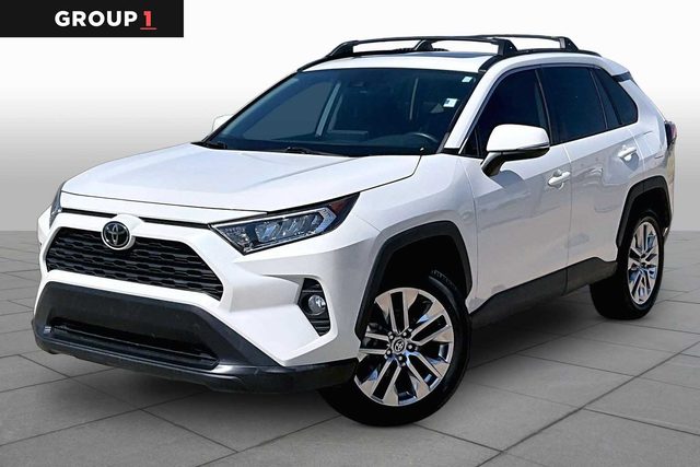 2021 Toyota RAV4 XLE Premium FWD photo