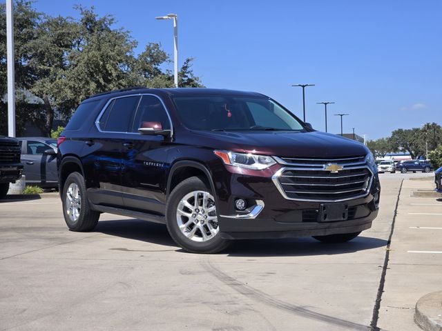 2021 Chevrolet Traverse LT Leather FWD photo