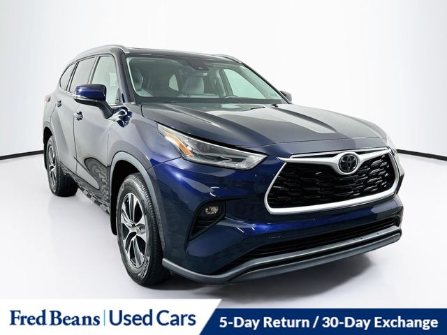 2021 Toyota Highlander XLE AWD photo