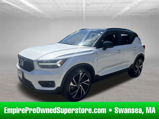 2021 Volvo XC40 R-Design AWD photo