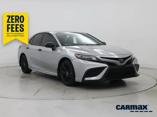 2021 Toyota Camry SE Nightshade FWD photo