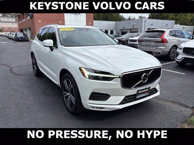 2021 Volvo XC60 Momentum AWD photo