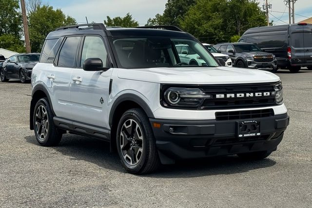 2021 Ford Bronco Sport Outer Banks 4WD photo