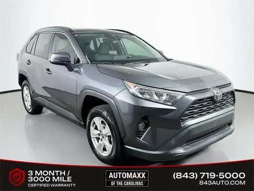 2021 Toyota RAV4 XLE FWD photo