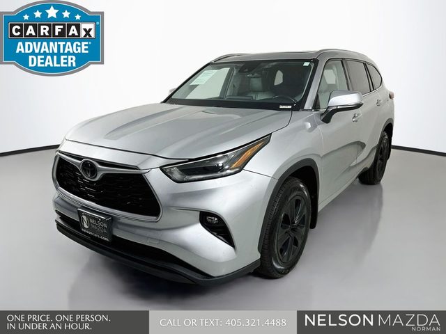 2021 Toyota Highlander XLE AWD photo
