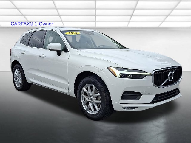 2021 Volvo XC60 Momentum AWD photo