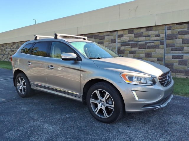 2015 Volvo XC60 T6 AWD photo