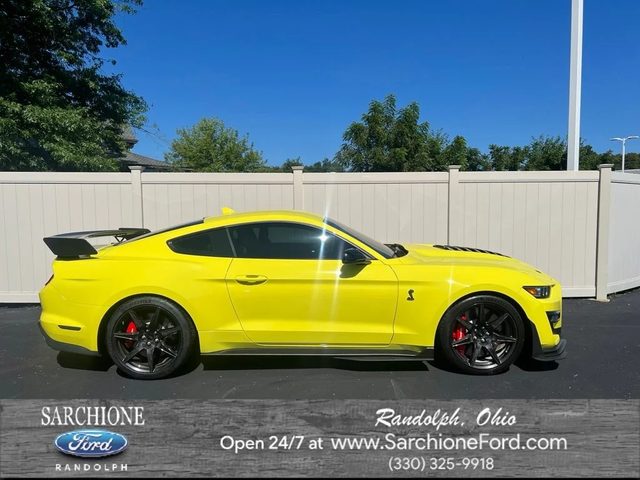 2021 Ford Mustang Shelby GT500 RWD photo