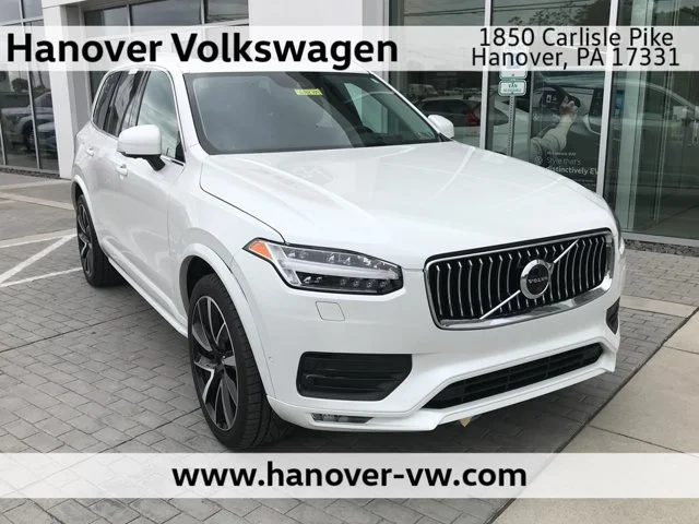 2021 Volvo XC90 Momentum AWD photo