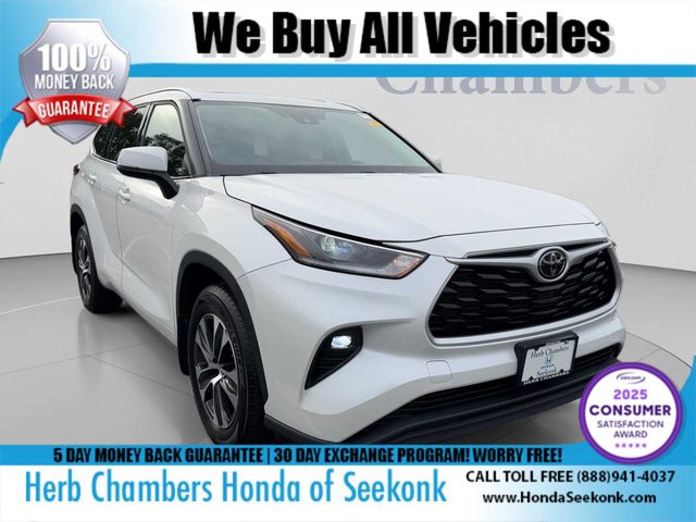 2021 Toyota Highlander XLE AWD photo