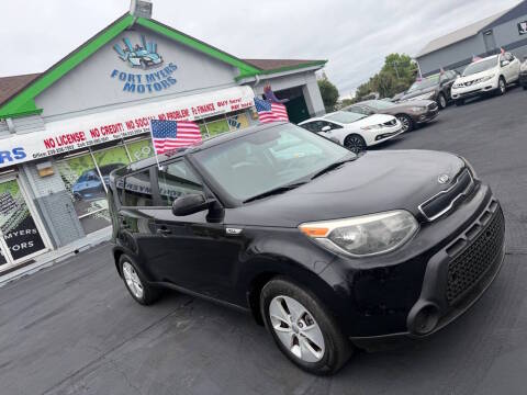2015 Kia Soul Base FWD photo