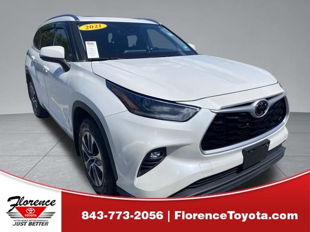 2021 Toyota Highlander XLE AWD photo